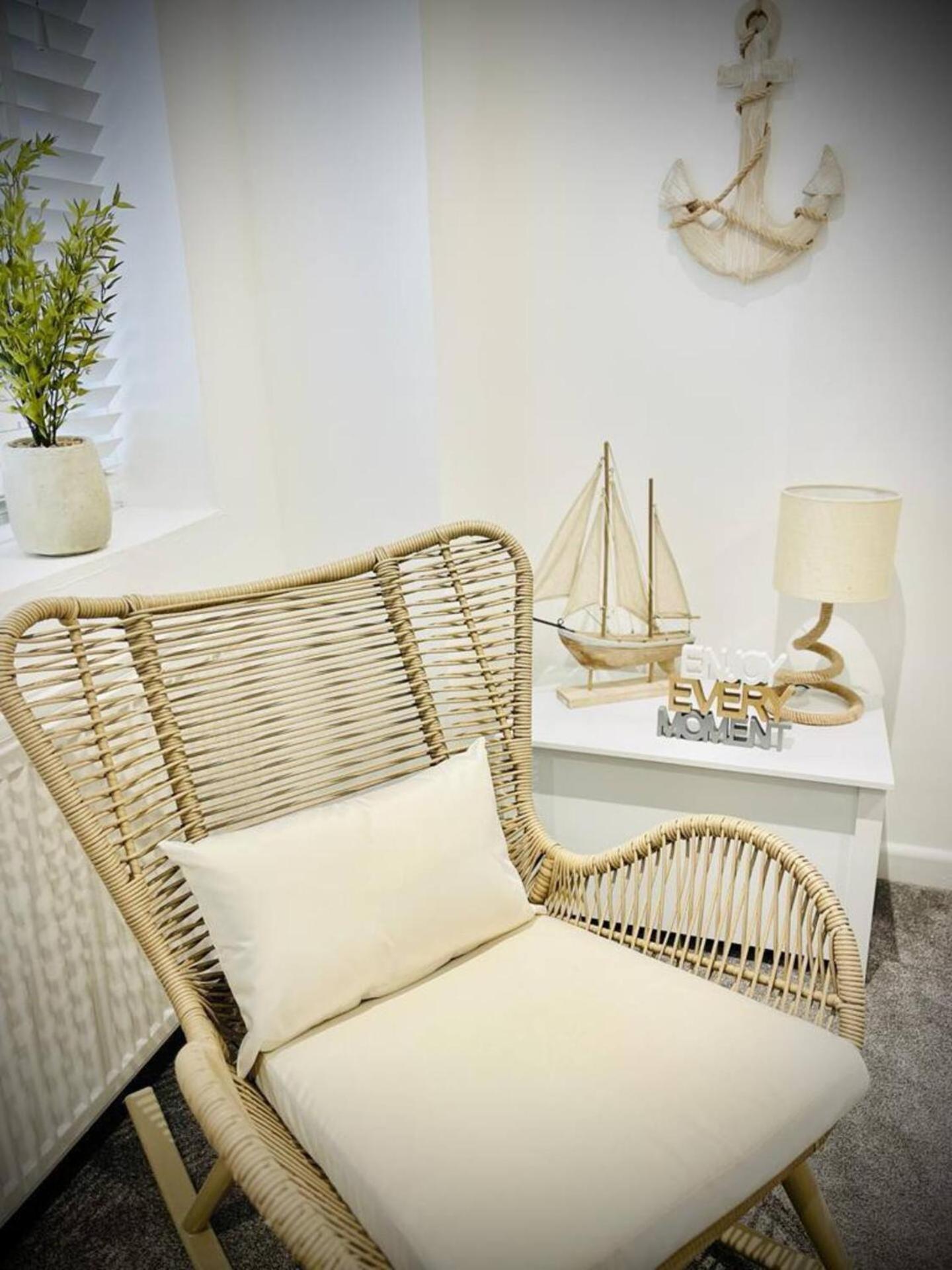 Stunning 3 Double Bedroom Beach Front Apartment Portsmouth Exterior foto
